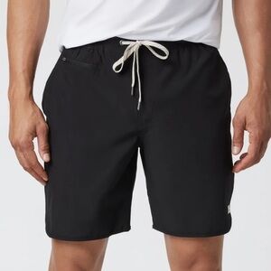 VUORI Banks 7” Inseam Atheleisure Workout Performance Black Shorts